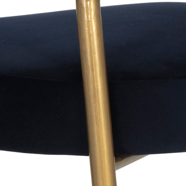 Maestro Armchair